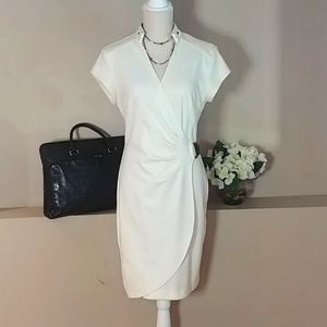 💐Cream Semi-Wrap V/neck Dress. W/Blk Snap closure